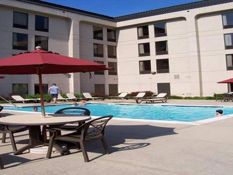 Hampton Inn Клинтон Экстерьер фото