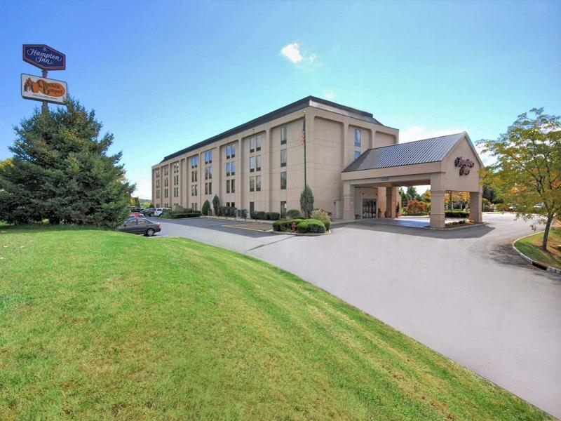 Hampton Inn Клинтон Экстерьер фото